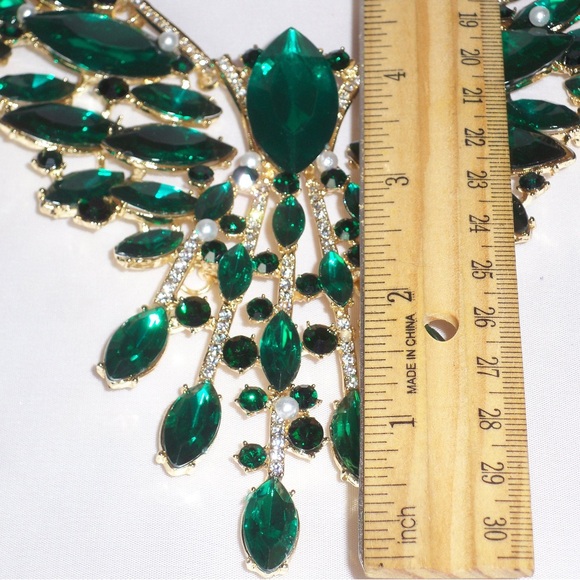 Green Rhinestone Necklace Set (BRIDAL, WEDDING, PROM, QUINCEÑERA, PAGENT) - Picture 7 of 10